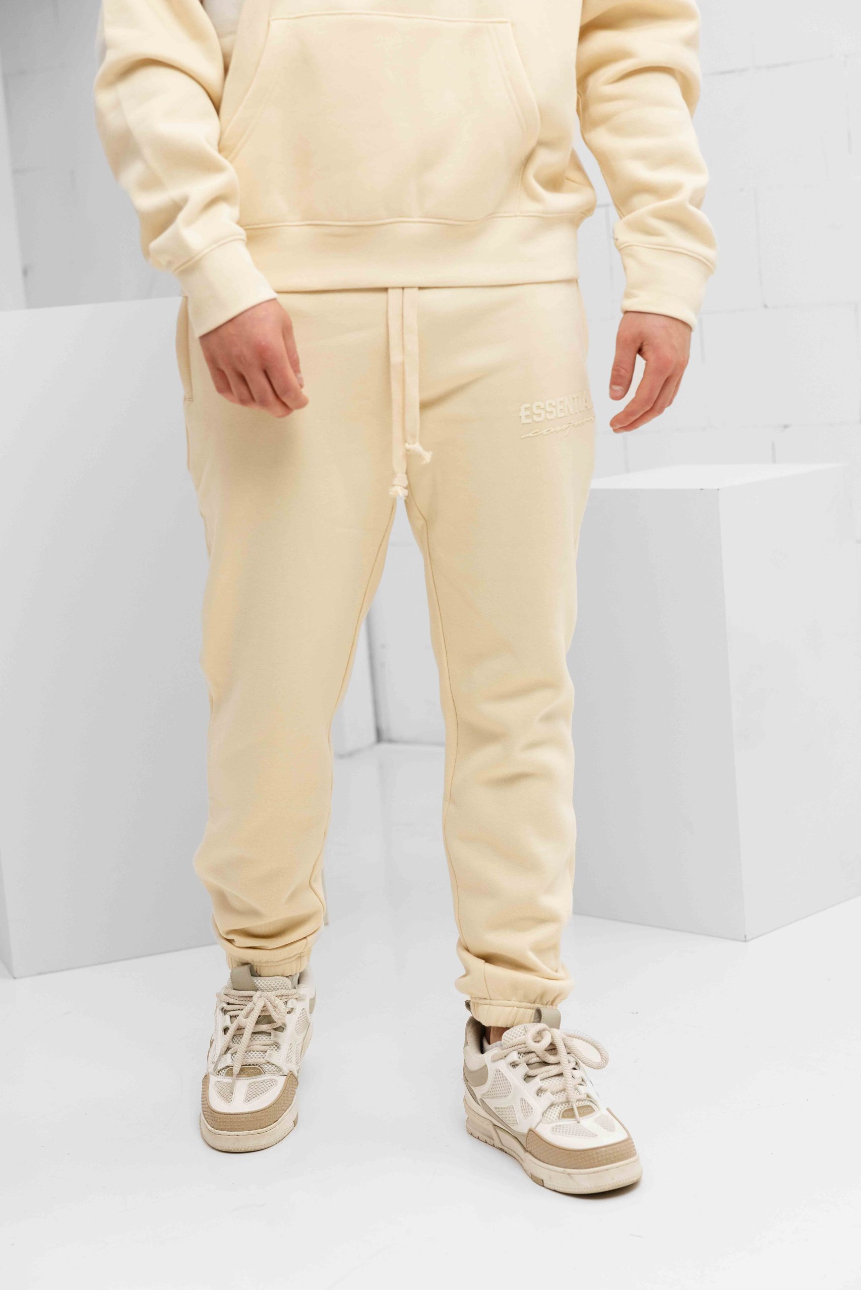 Cou7ure Essentials Basic Curve Trainingspak Heren Beige
