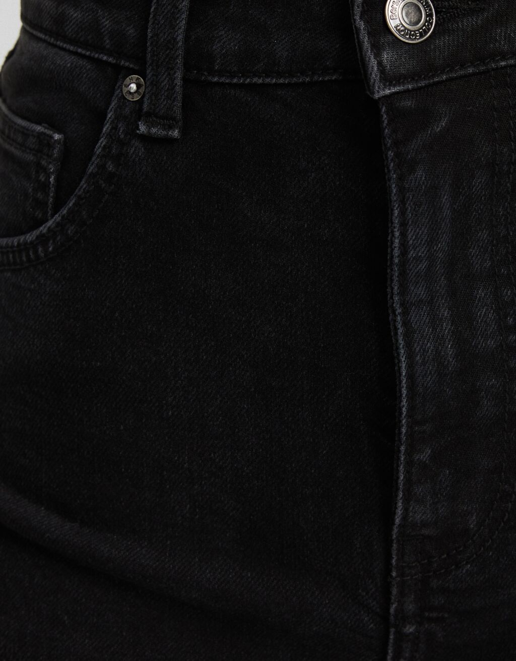 calças jeans confortáveis de mãe
