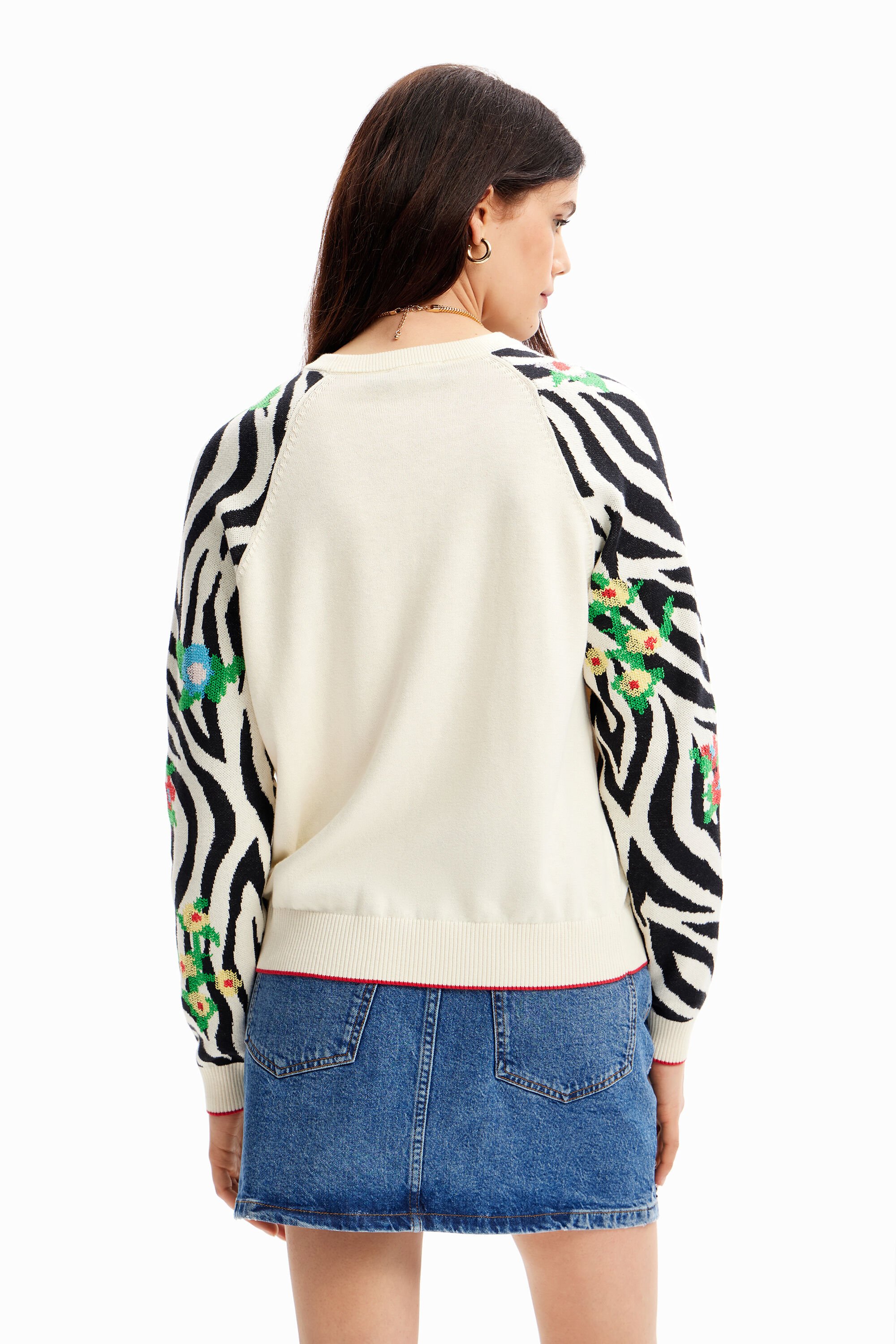 Pull zébré broderies