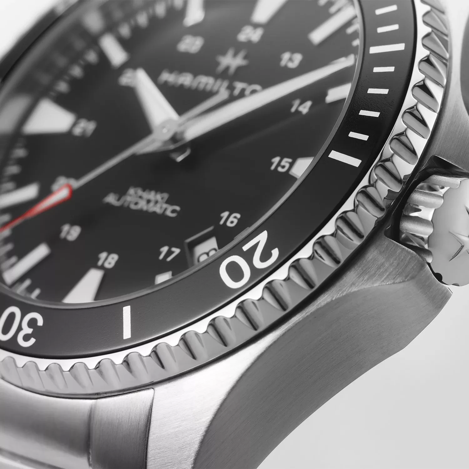 Hamilton Khaki Navy Scuba Auto H82335131