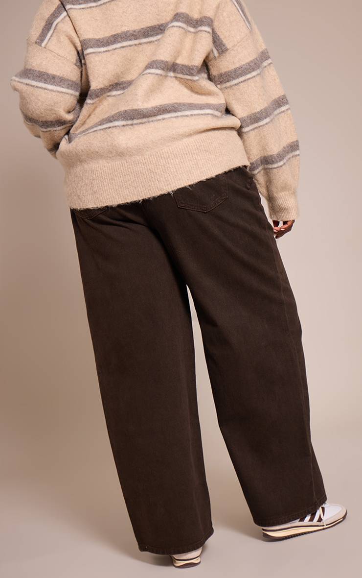 Dark Chocolate Jean Grande Taille Jambe Droite Taille Plongeante Devant
