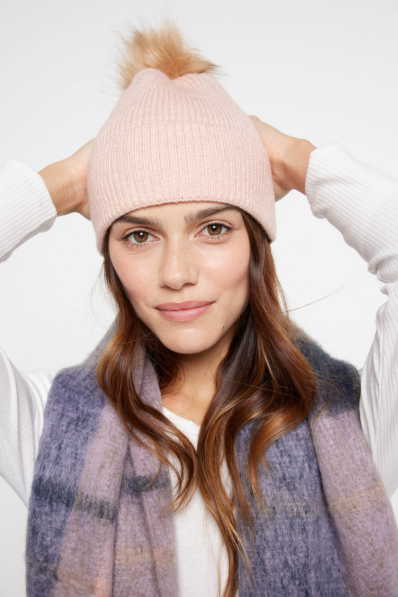 Gorro de lã com pompom