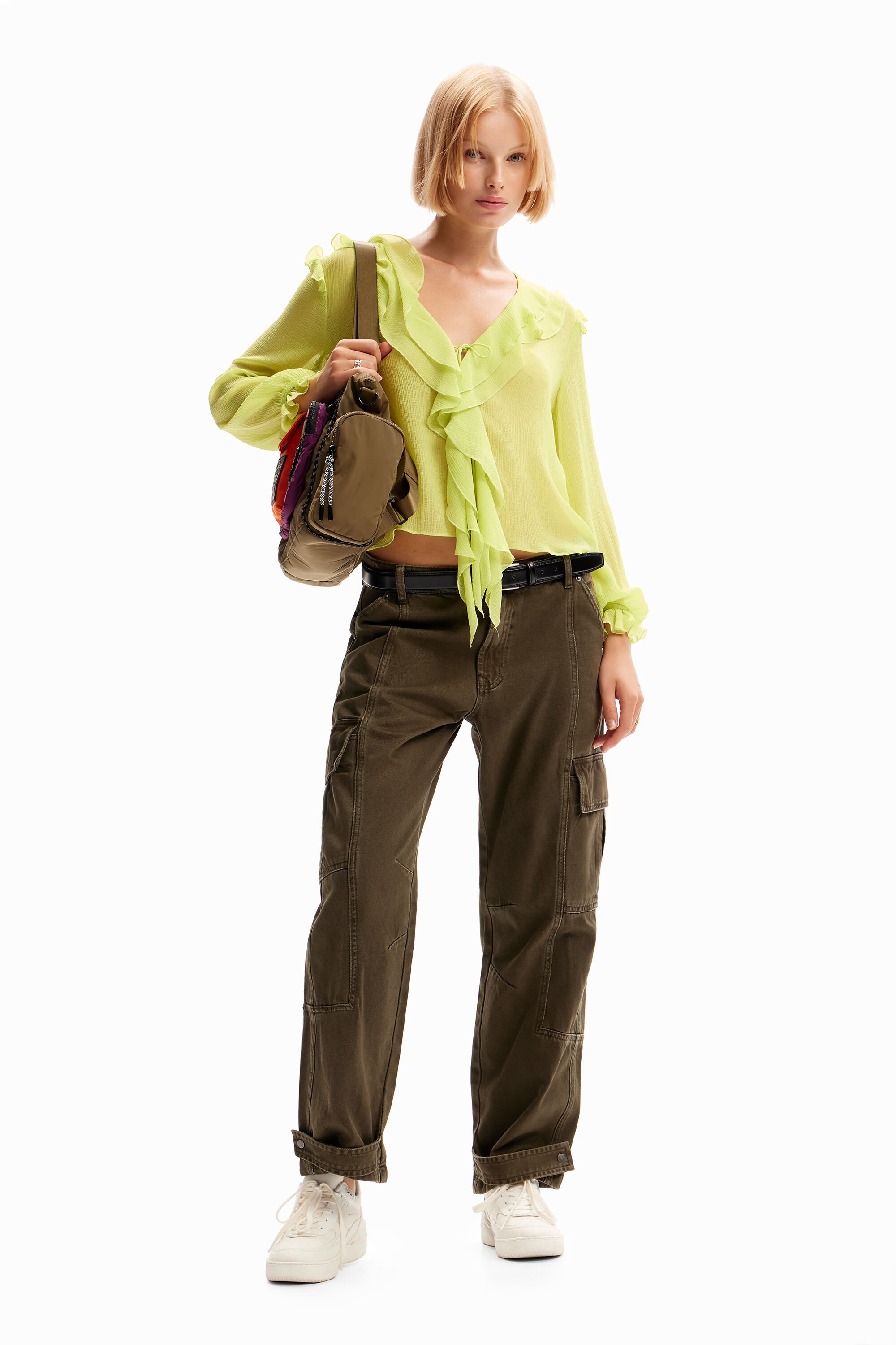 Blouse lacée volants