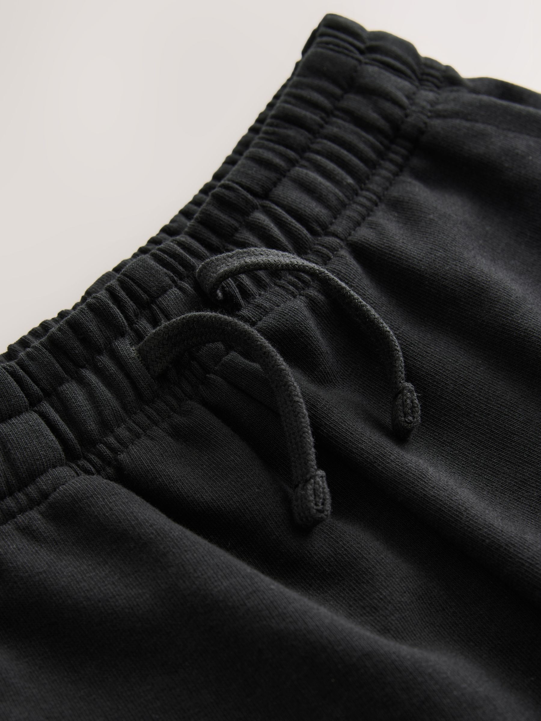 Zwart - Basic short (3-16jr)