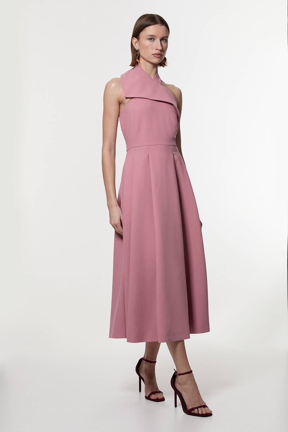 KarenMillen Robe midaxi compacte stretch à encolure halter, ceinturée, à jupe pleine
