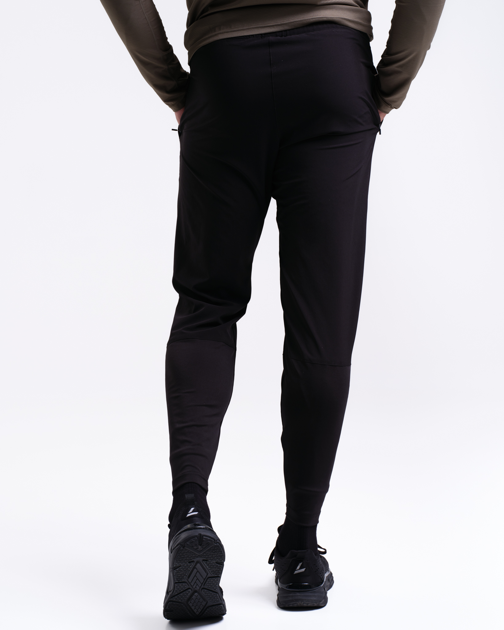 LEVITY Core Hybrid Pants M Black