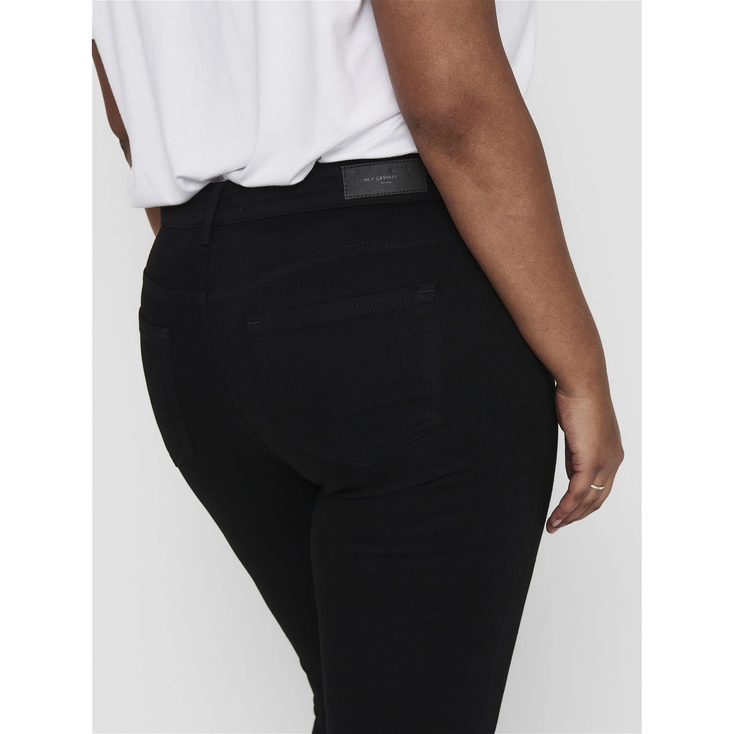 Only Carmakaoma CARWILLY REG SK AK RW Jeans