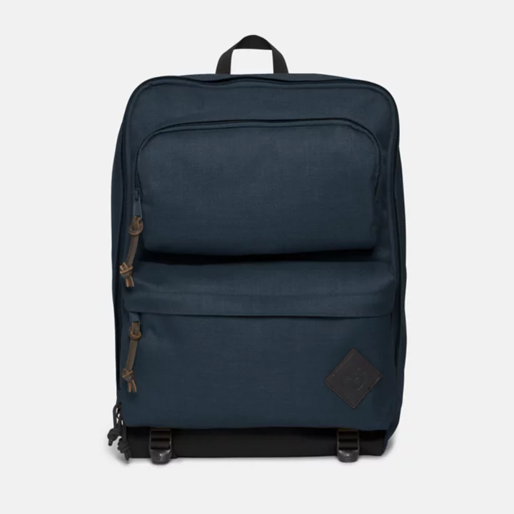 Mochila utilitária unissex na cor azul marinho.