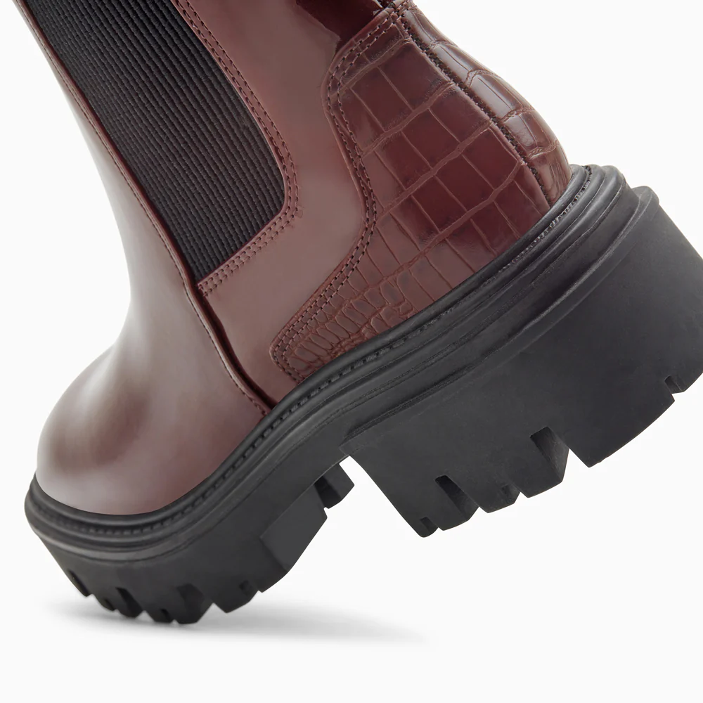 Bottines-Bottines Chelsea Pamela bordeaux vernies à semelle crantée