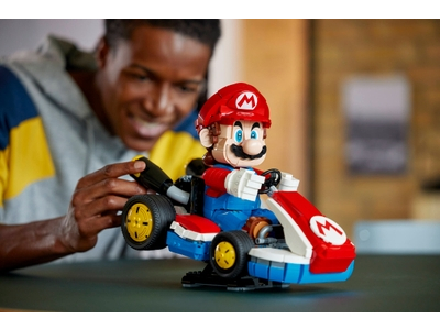 LEGO Mario Kart™ – Mario en standaardkart (72037)