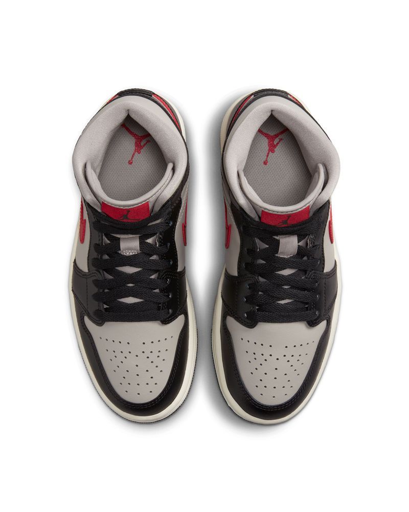 Chaussures Nike Air Jordan 1 Mid pour femme
