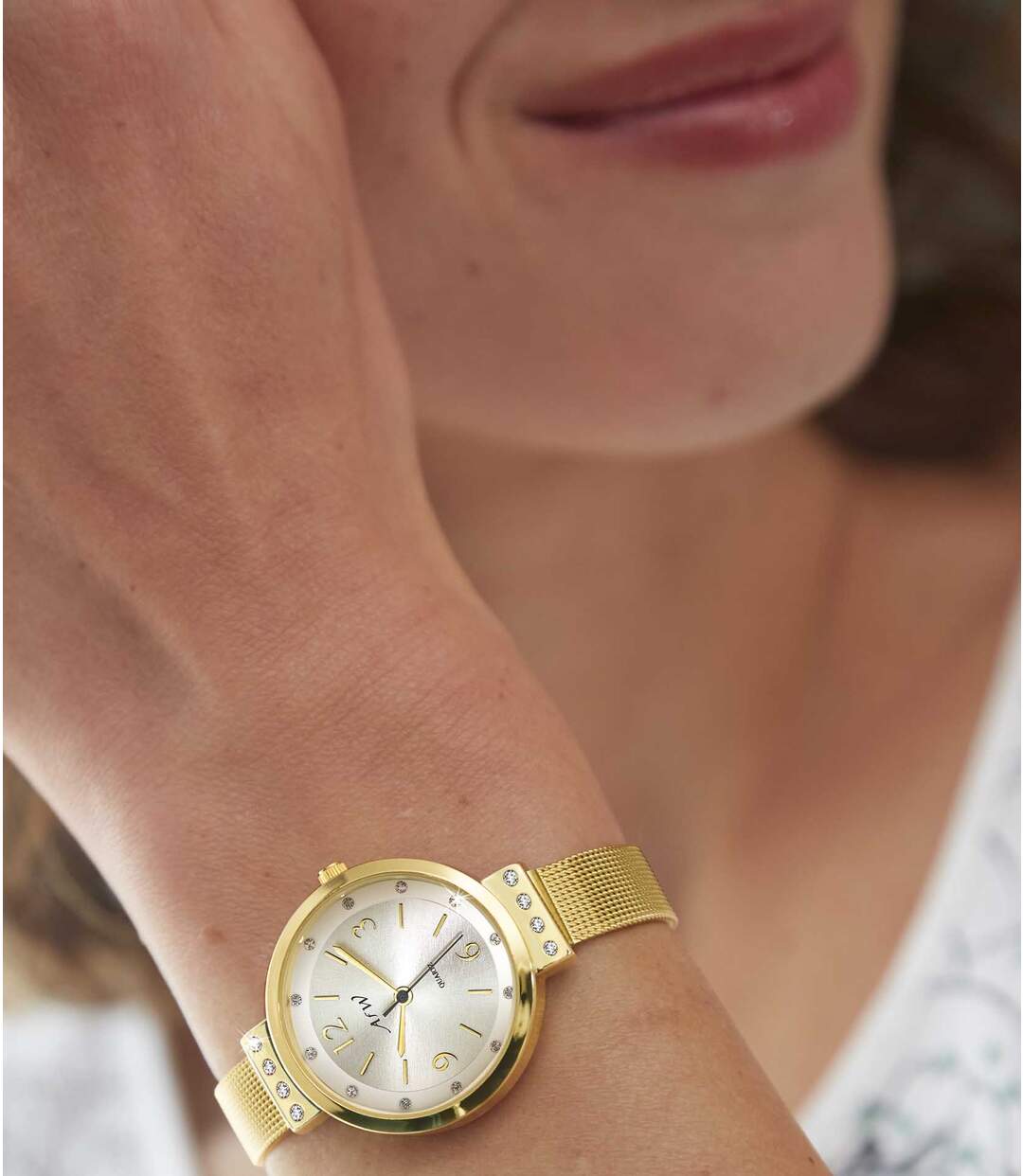 Montre Bijou Ornée de Cristaux