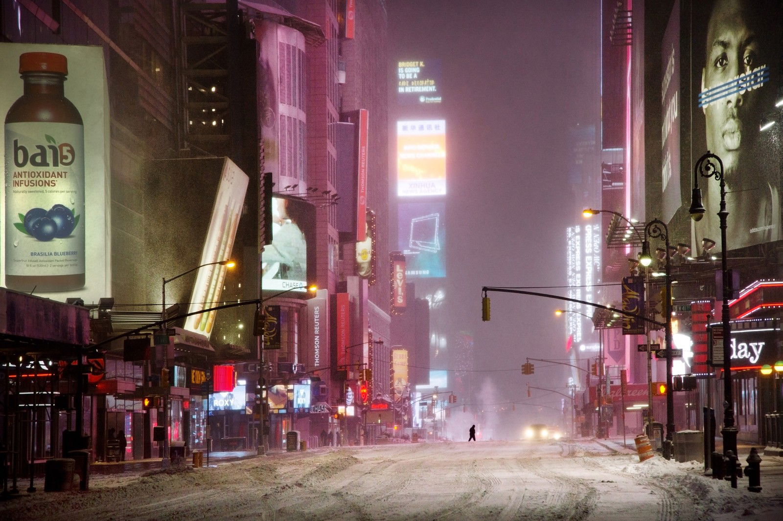 Man in times square by Christophe Jacrot - Limited Edition. Edition of: 150. Signed.