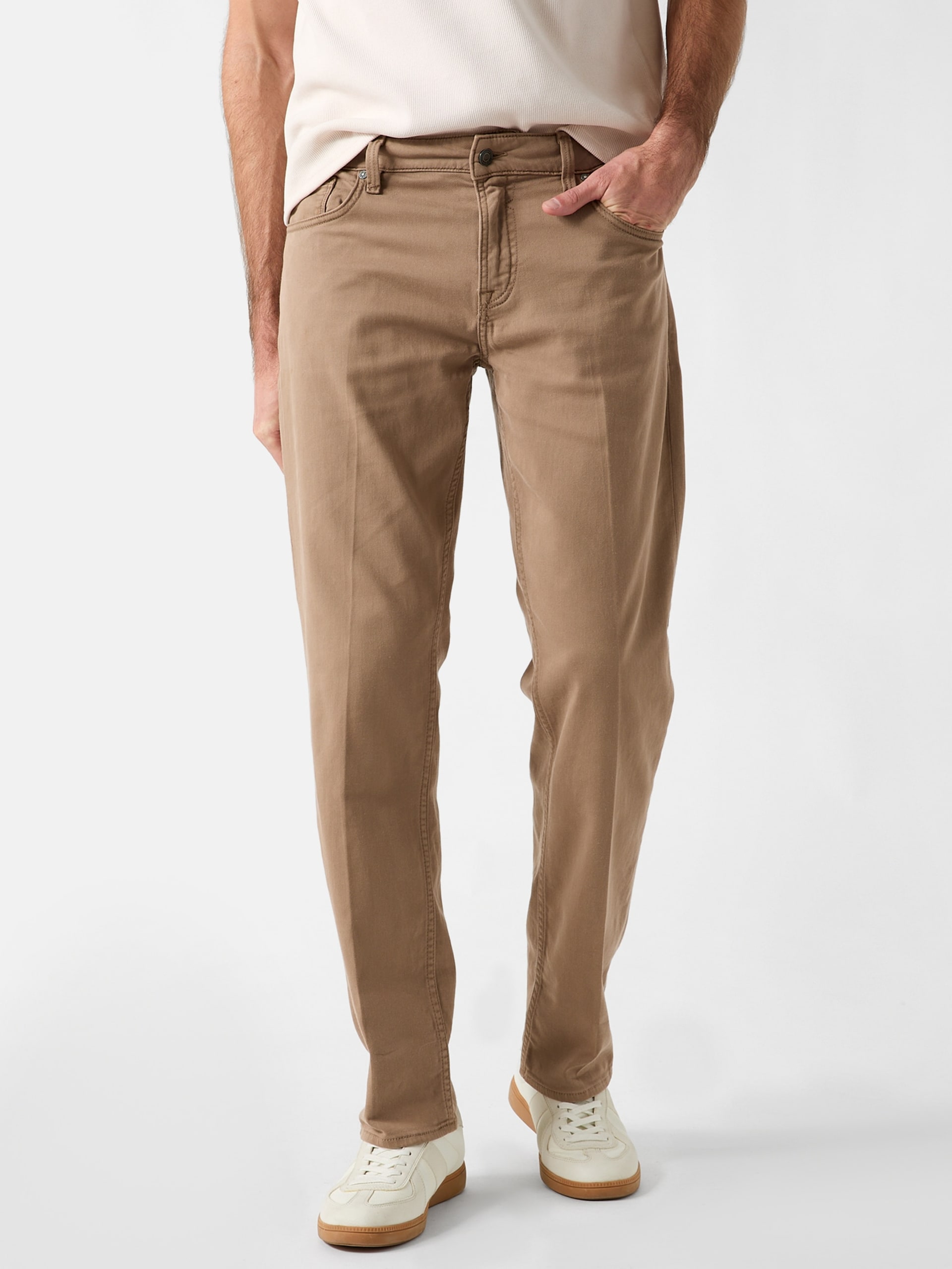 calça jeans de corte regular