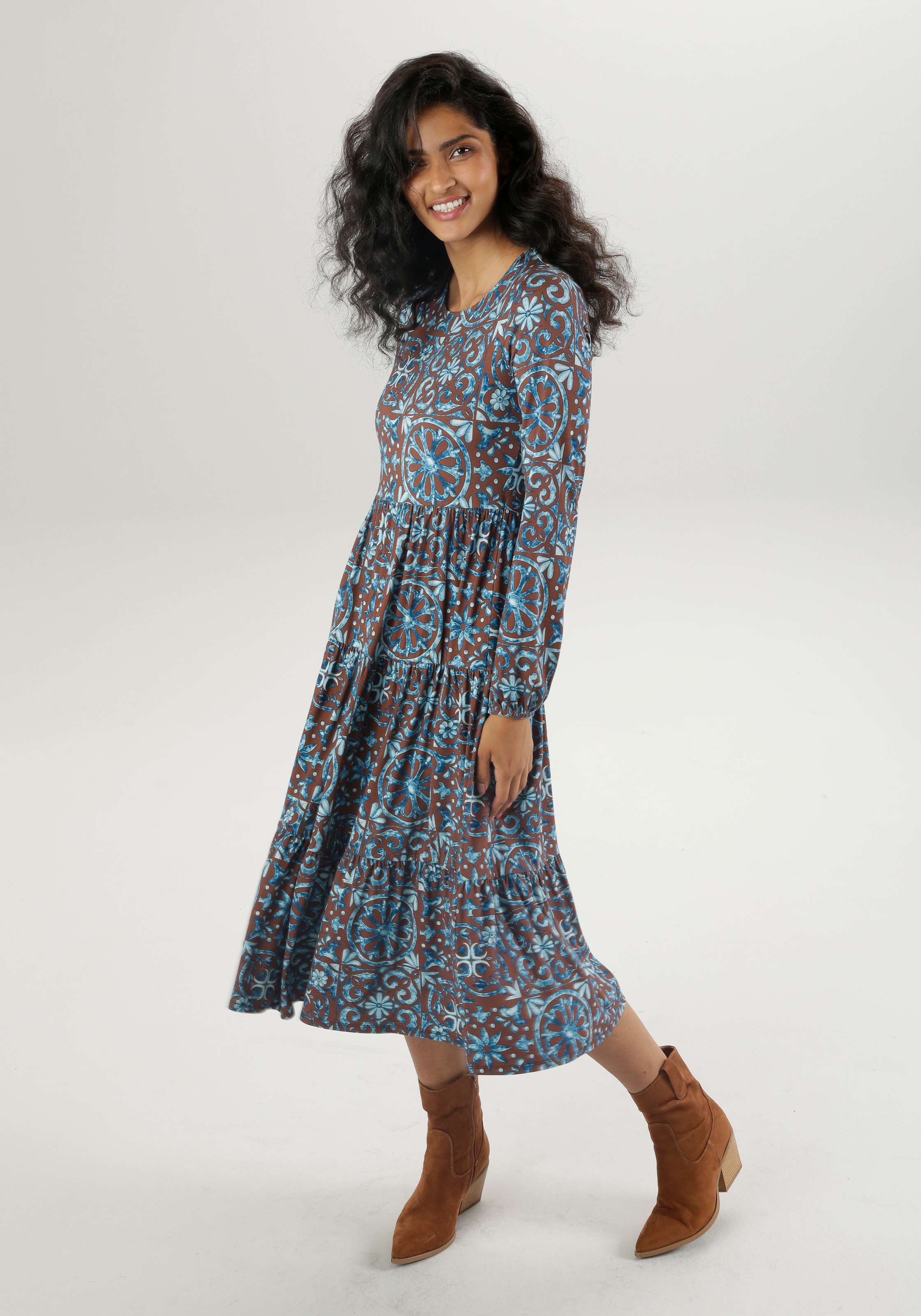 Aniston CASUAL Jerseykleid mit extravaganten Druck - jedes Teil ein Unikat