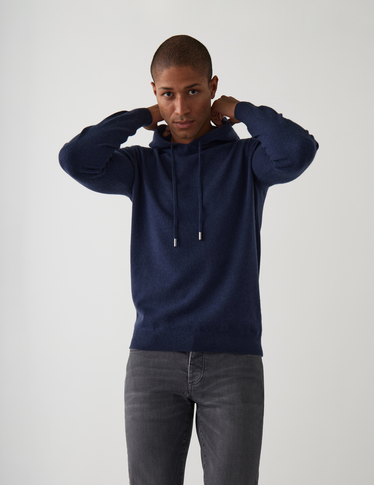 Pull à capuche en cachemire et laine unis bleu indigo