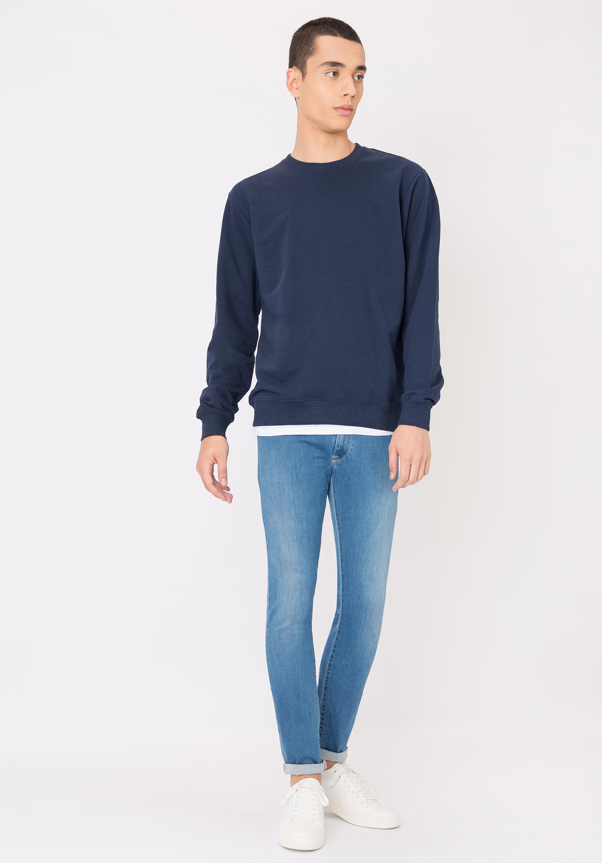 Jeans One