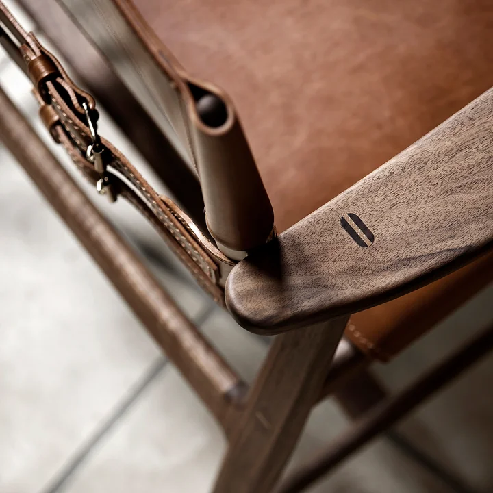 Carl Hansen - BM1160 Huntsman Chair, Walnuss geölt / Sattelleder cognac (Beschläge Messing)
