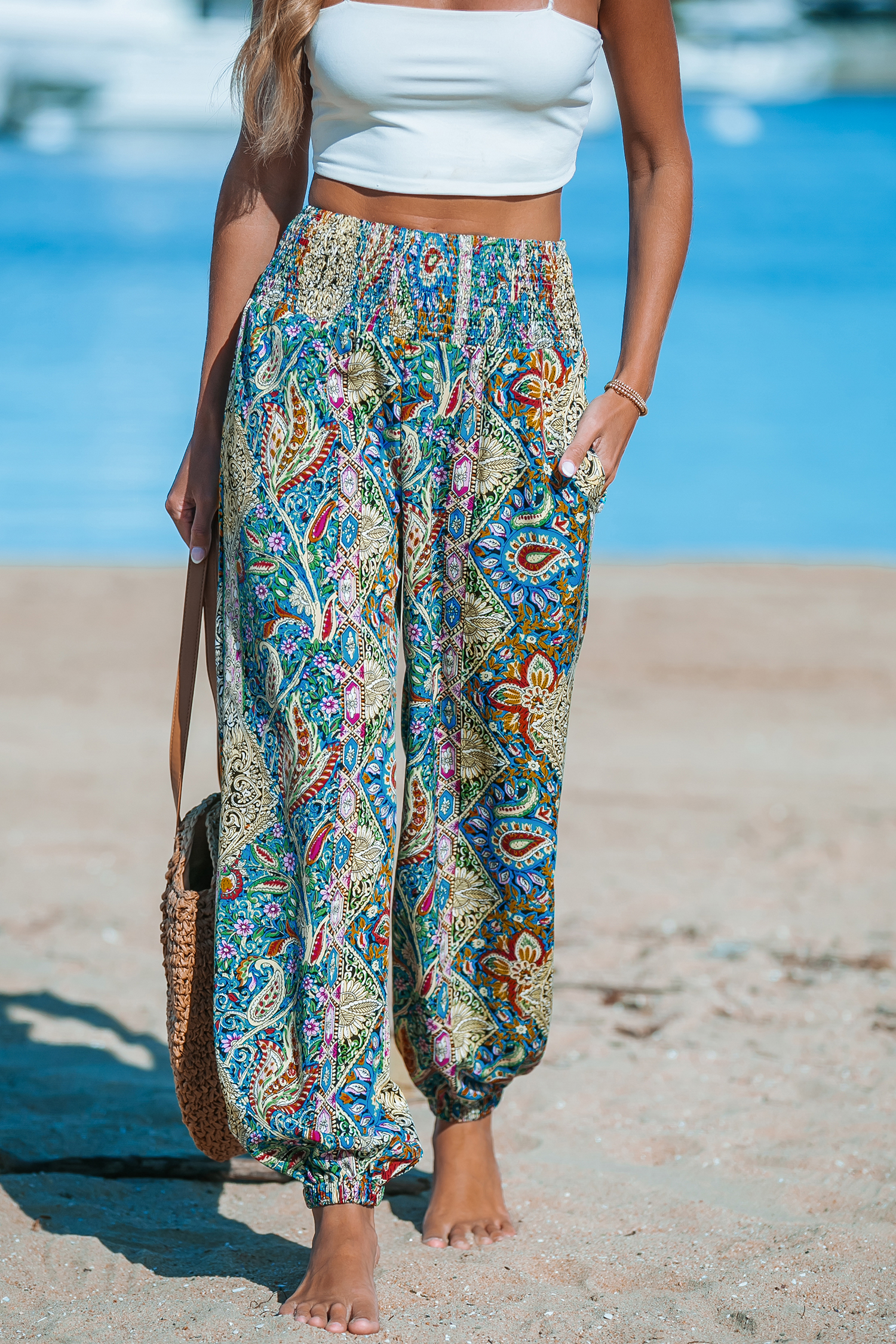Pantalon à jambe trapèze avec taille à smocks paisley