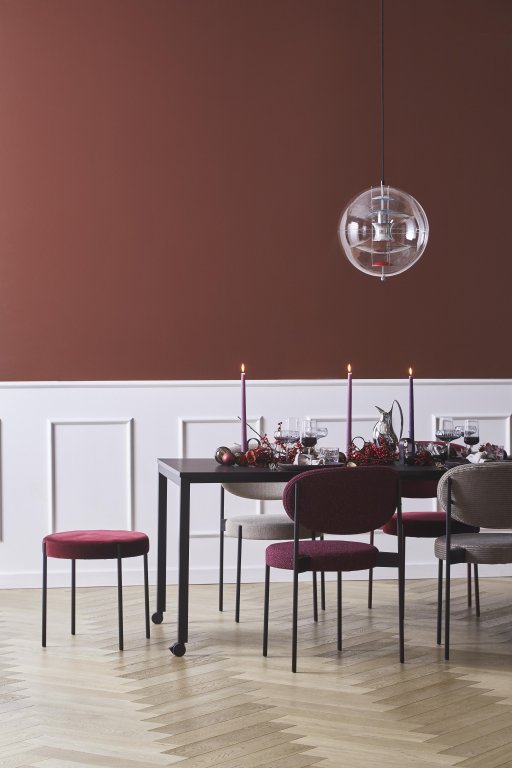 Verpan Series 430 eetkamerstoel zwart onderstel Hallingdal 180