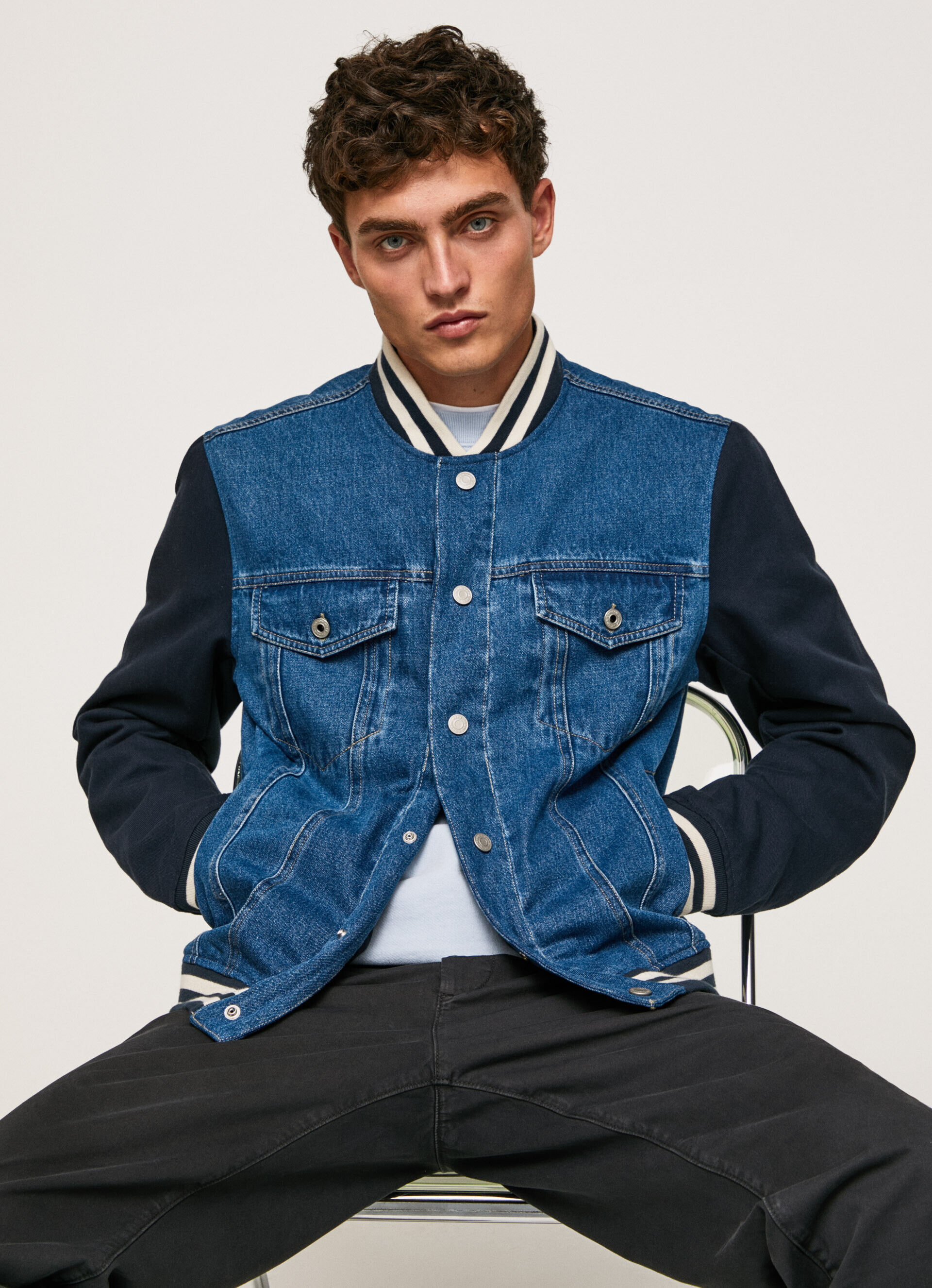 JAQUETA DE TECIDO COMBINADO - jeans