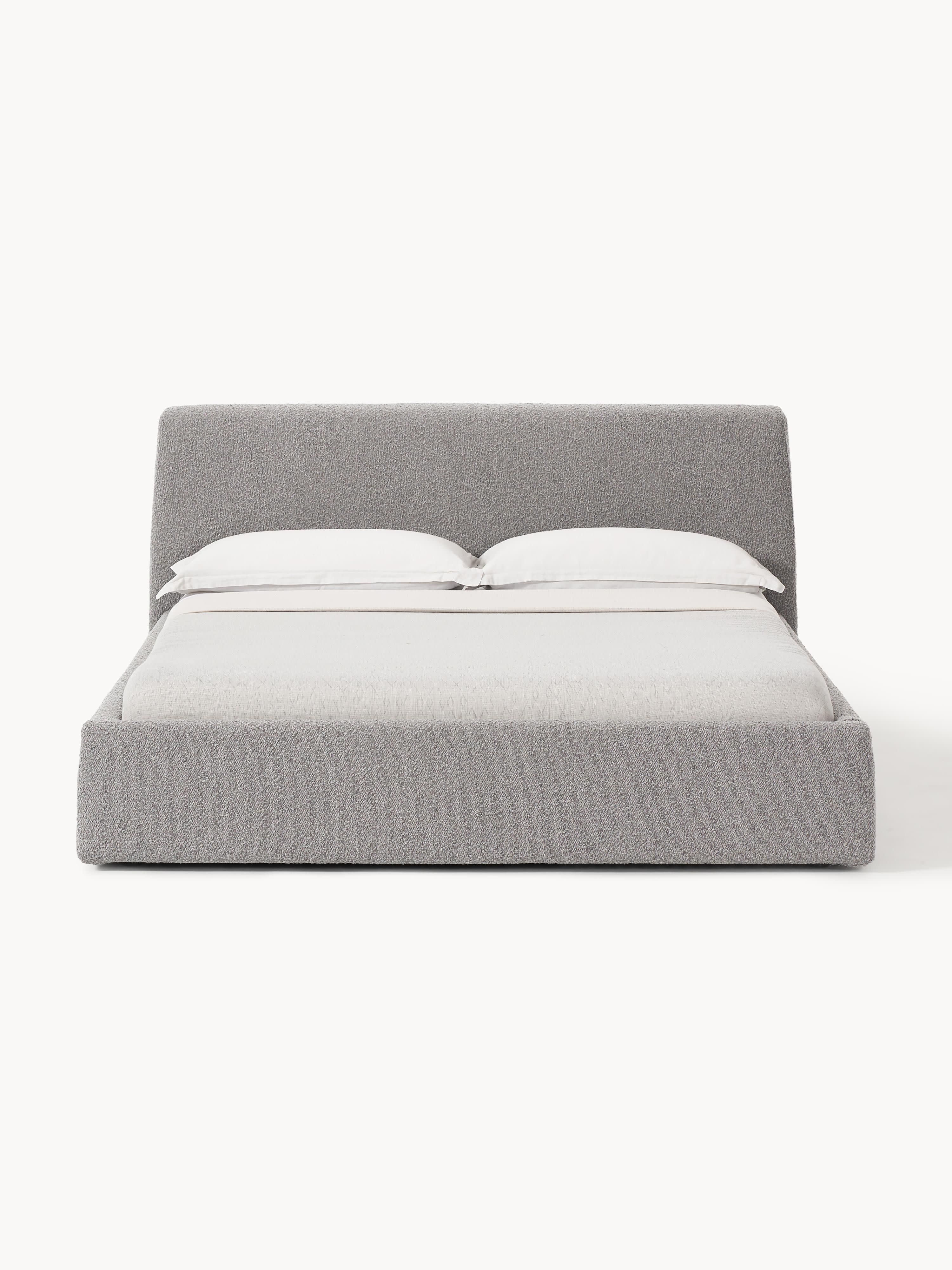 Bouclé gestoffeerd bed Cloud met opbergruimte