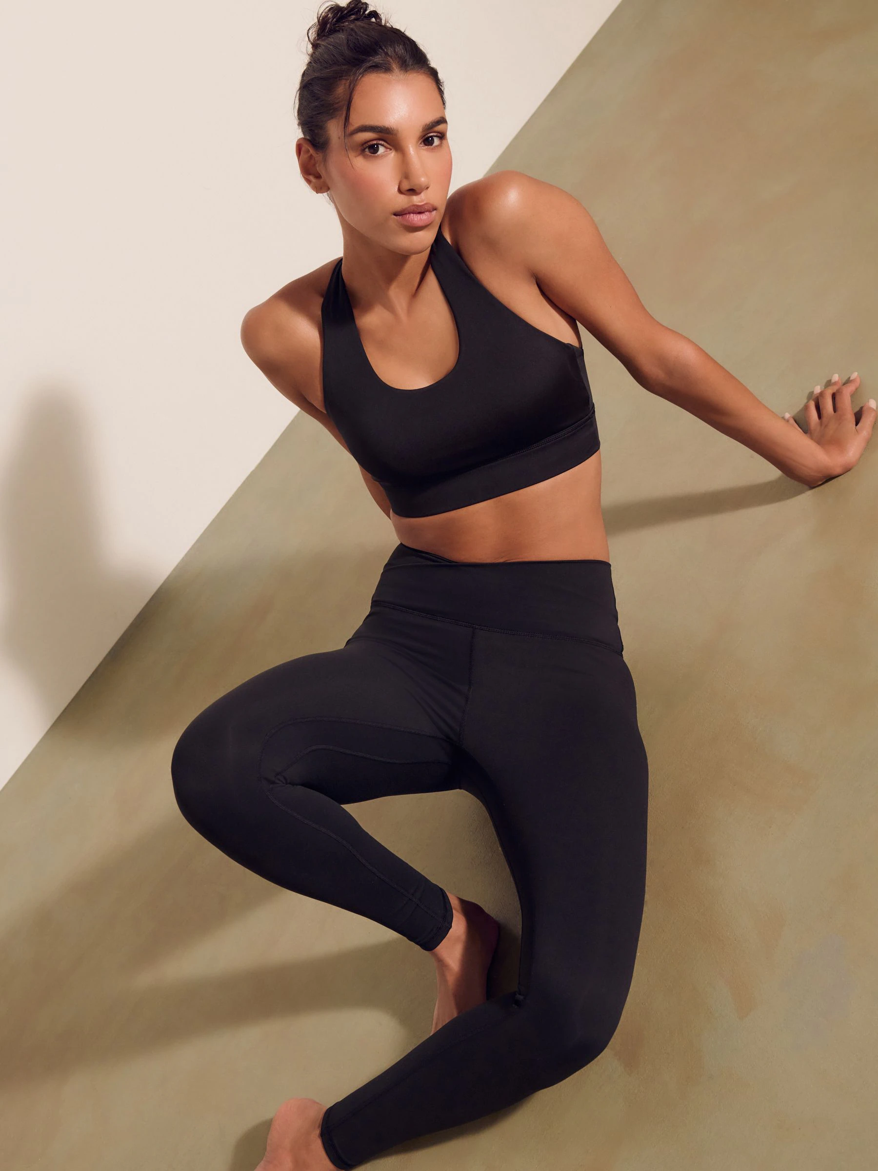 Zwart - Actieve yogalegging met overslag