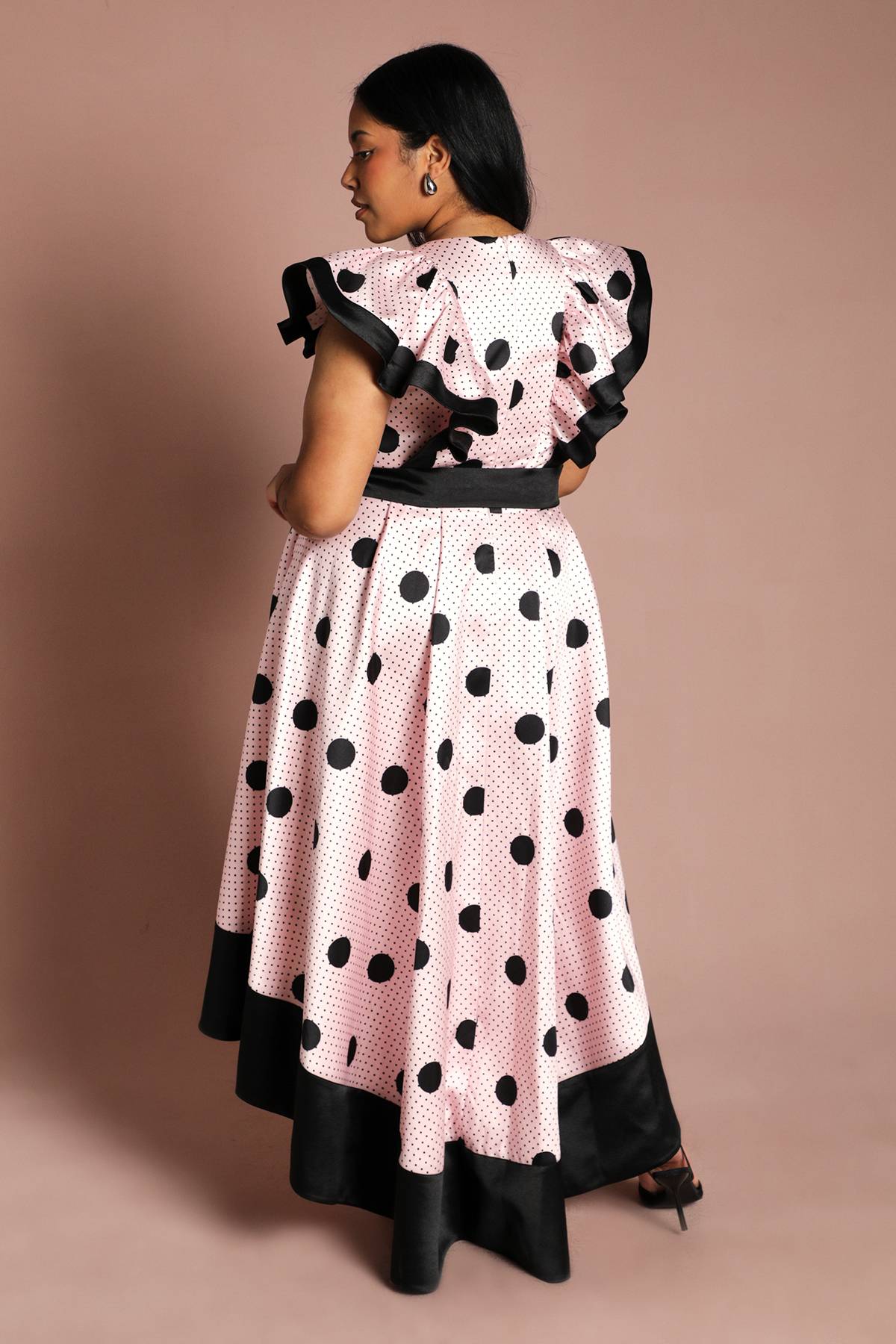 Coast Robe Midi À Ourlet Asymétrique Haut-bas Avec Imprimé À Pois Et Détails Contrastés