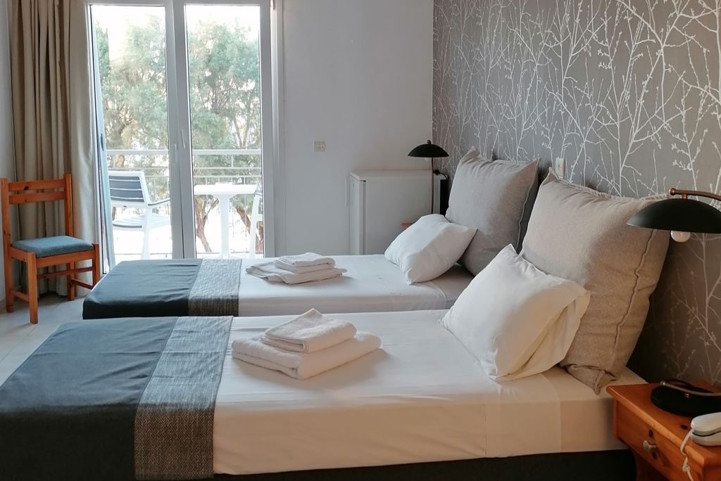 Fly & Go Ilion Hotel Logies en ontbijt - Hotel