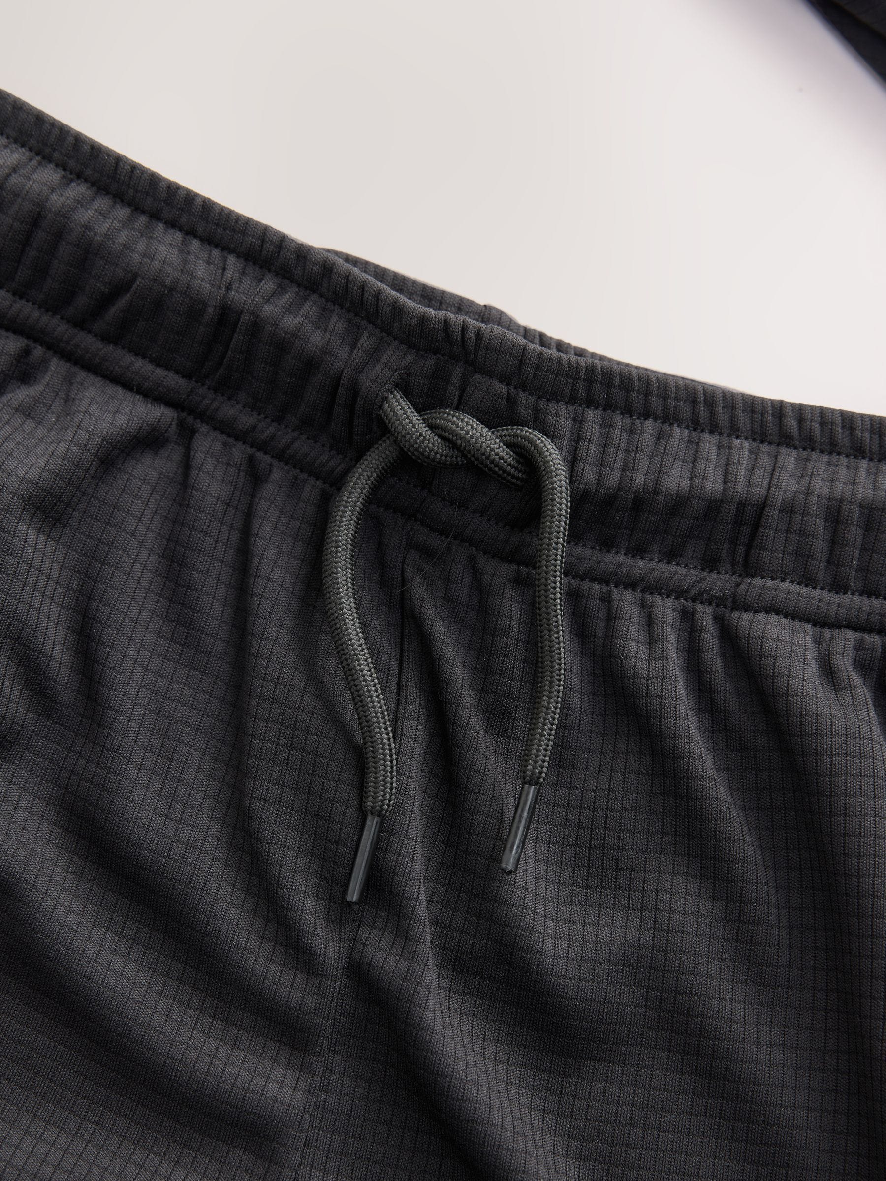Zwart - Sportset van T-shirt en short (3-16 jr)