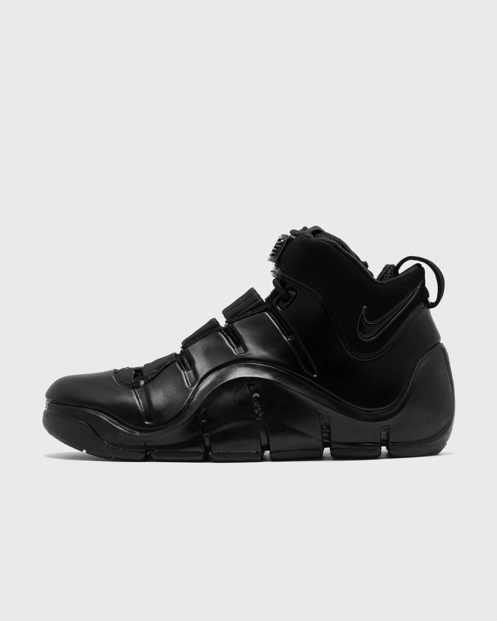 Nike ZOOM LEBRON IV