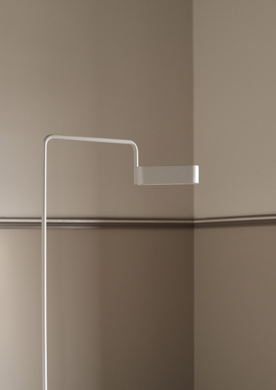 Bolia Scribe vloerlamp messing