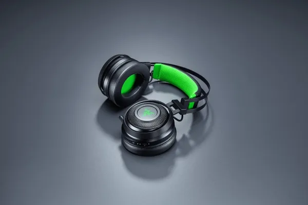 [OUTLET] - Razer Nari Ultimate - Headset - fuld størrelse - 2,4 GHz - trådløs - for Xbox One, Xbox One S, Xbox One X