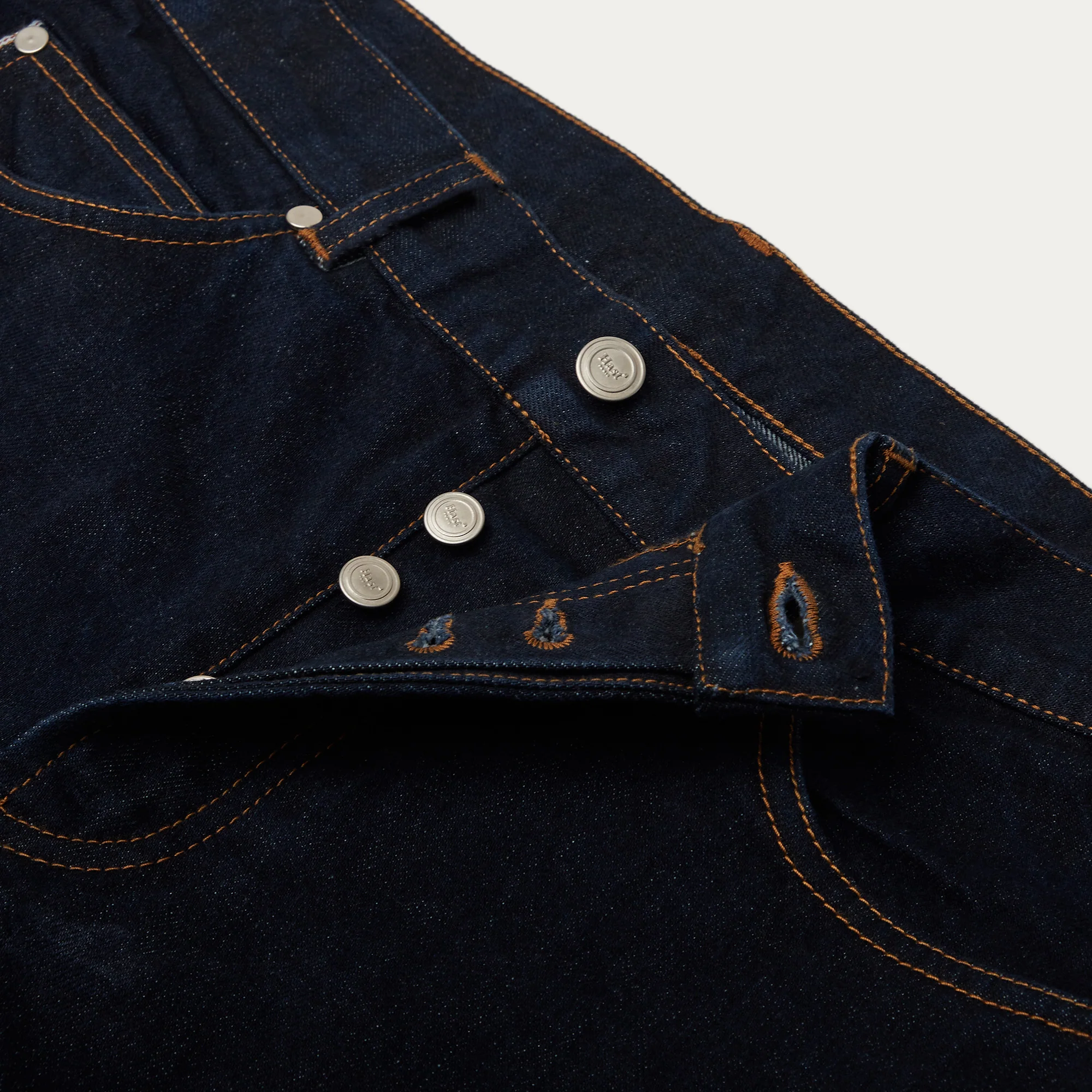 Indigo selvedge jeans in organic cotton