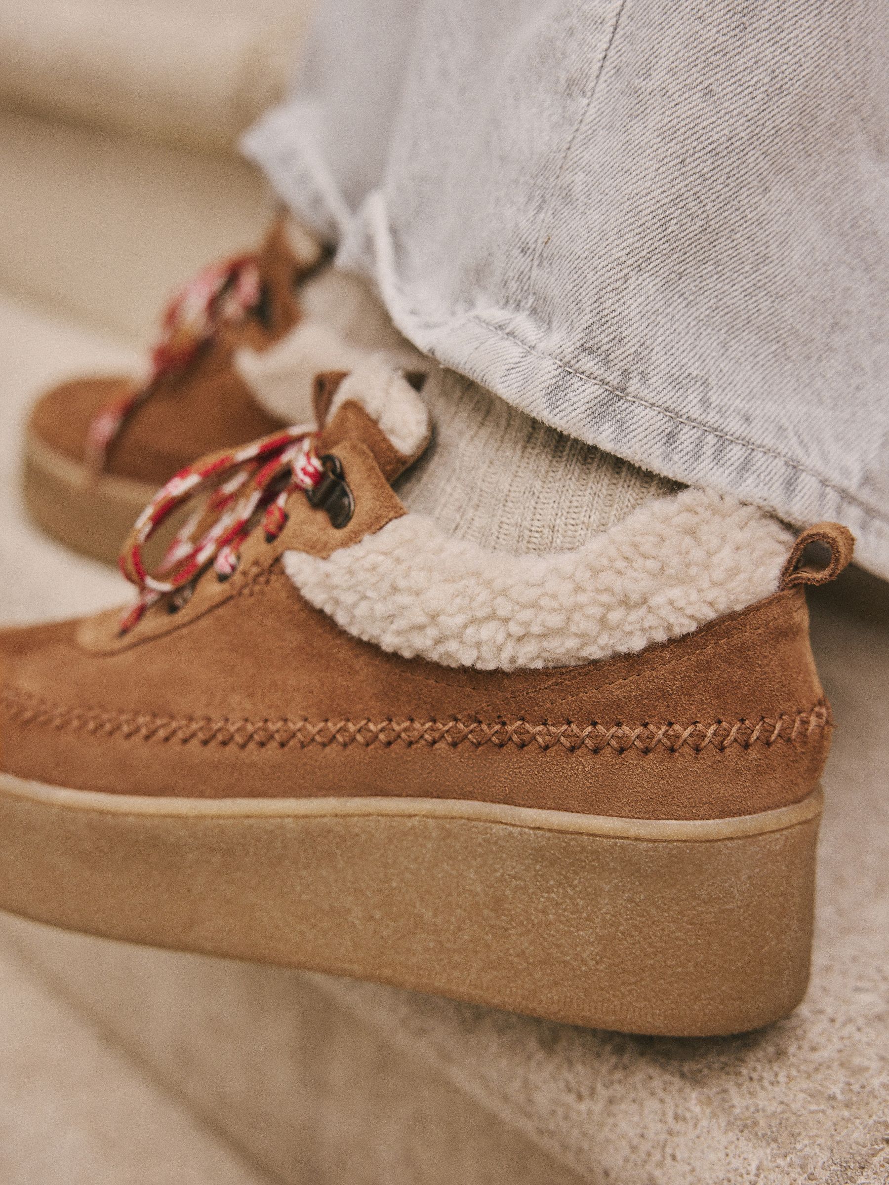 Lichtbruin - Signature Premium Leather Hiker Wedge Trainers