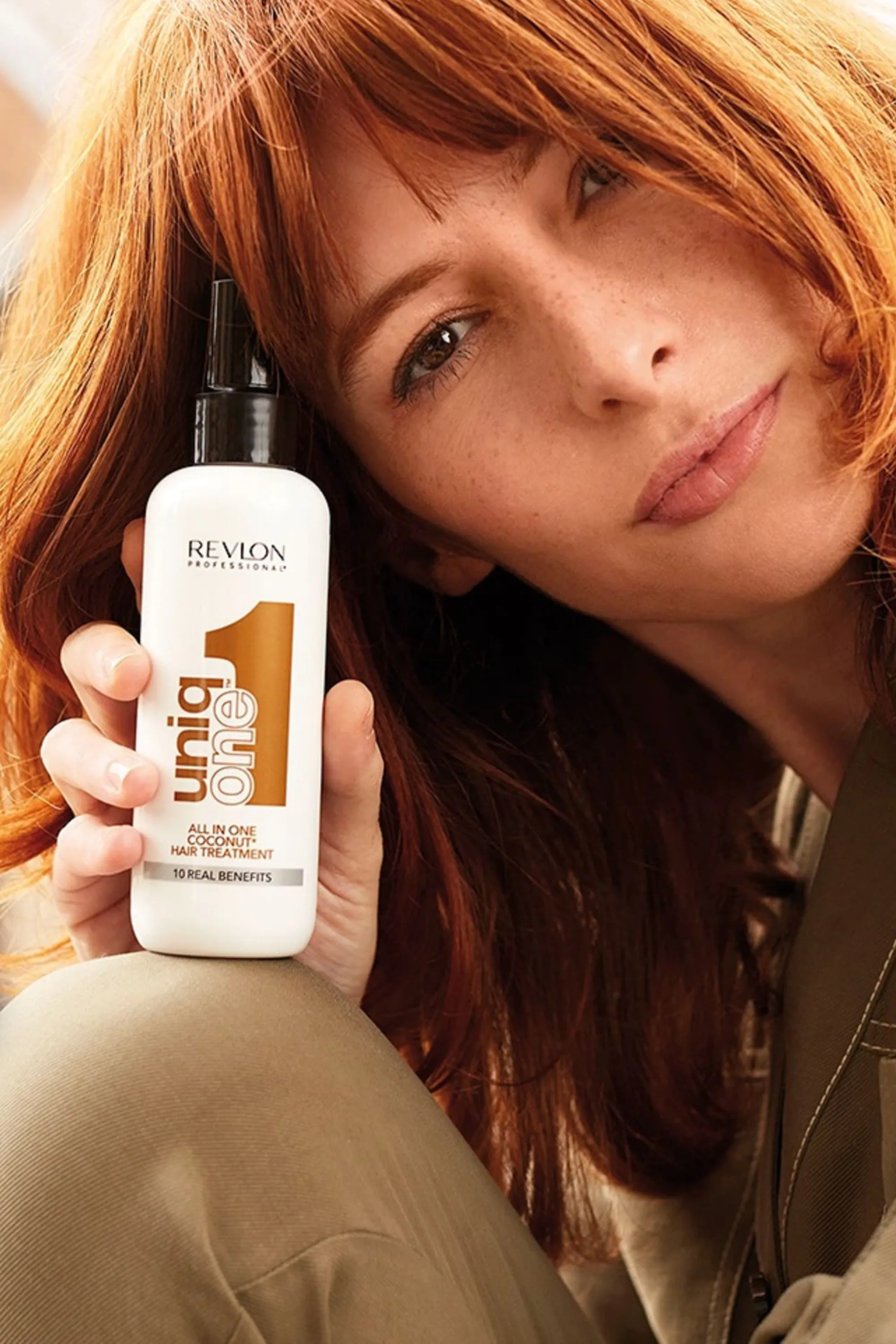 Revlon Professional Masque en spray sans rinçage 10 Bienfaits Parfum Noix de Coco UniqOne™-150 ml