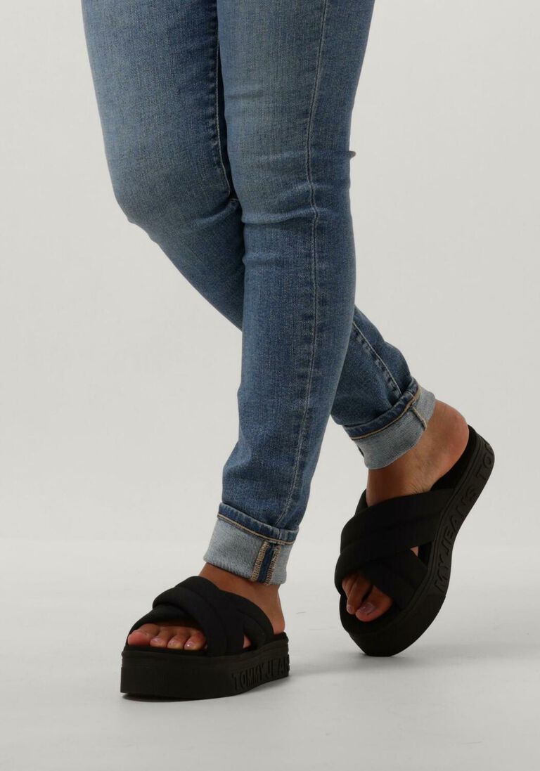 TOMMY JEANS zwarte tommy jeans slippers tommy jeans lettering flatform