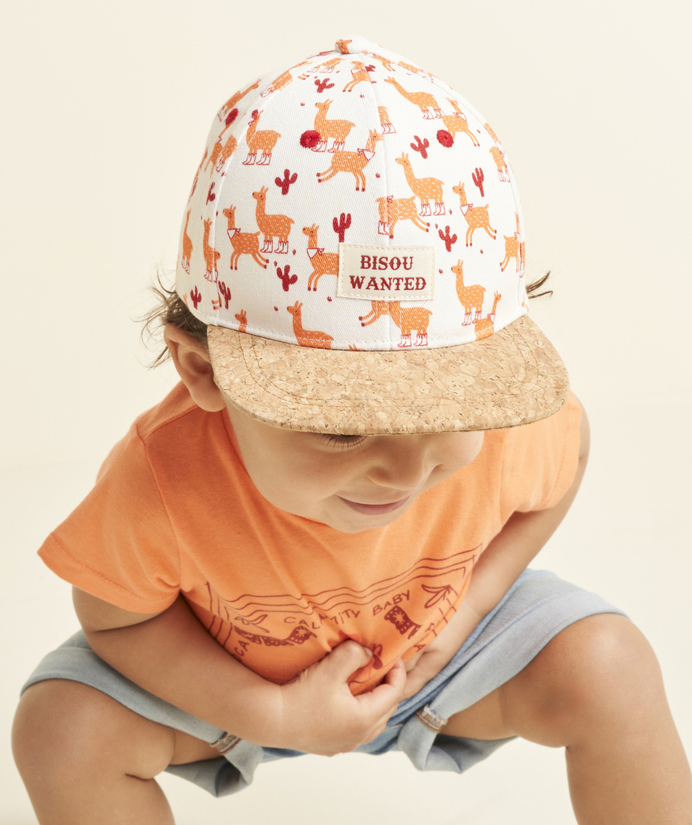 CASQUETTE BÉBÉ GARÇON EN COTON IMPRIMÉ LAMAS ET VISIÈRE EFFET LIÈGE
