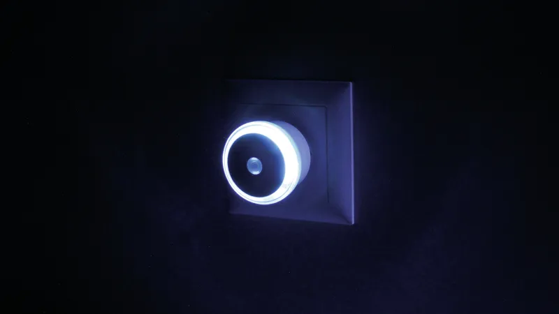 (Ø50mm) LED Nachtlicht Stecker mit Dämmerungssensor Home Beleuchtung (1106450) - Blau