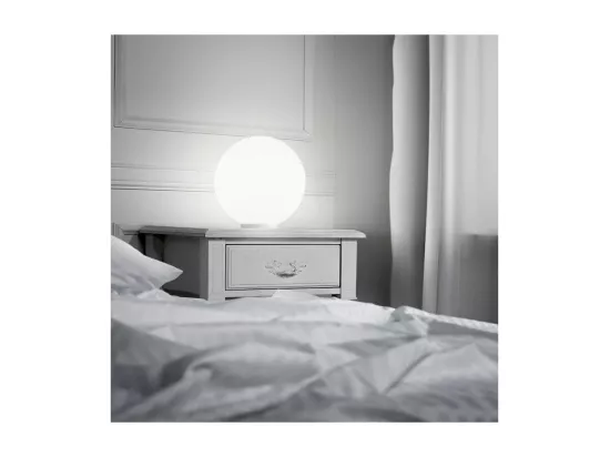 Ideal Lux Mapa Bianco Lampe de table / lampadaire à 1 ampoule Large Globe Blanc, E27