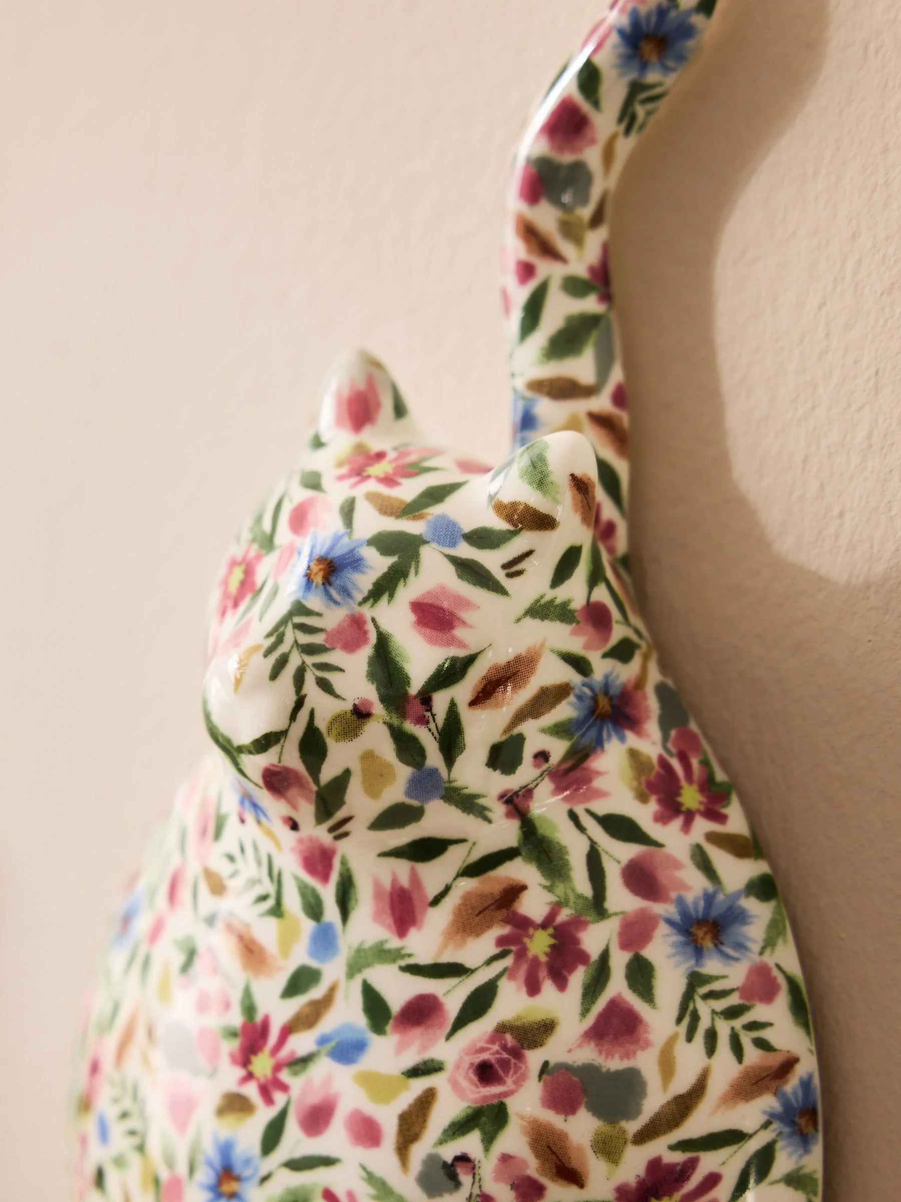 Set of 2 Ceramic Ditsy Cat Wall Arts