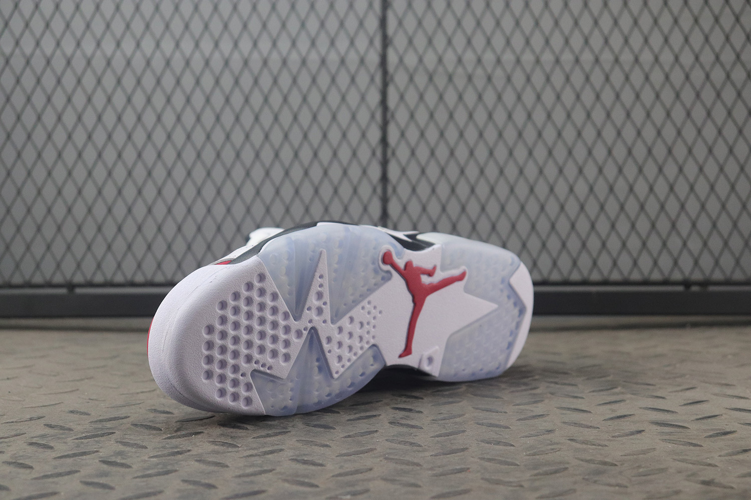 Jordan 6 Retro Carmine (2021)