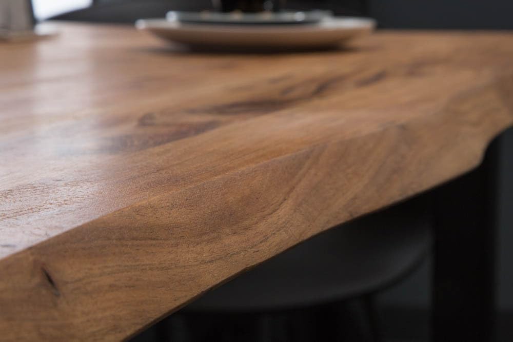 riess-ambiente.de Massivholz Esstisch Mammut 160cm Wild-Akazie Industrial Design 2,6cm Tischplatte