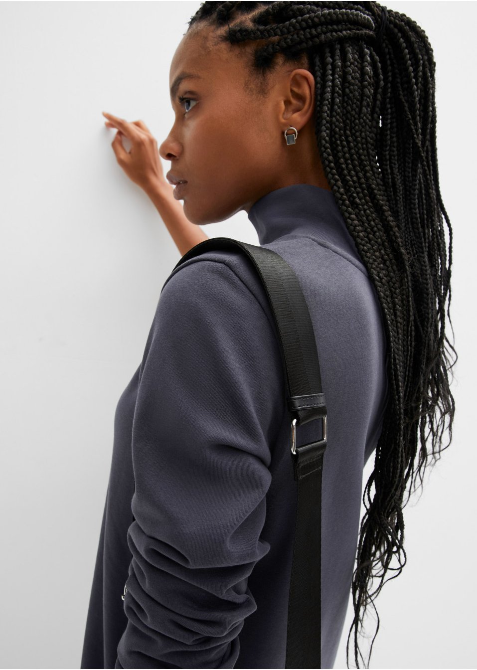 Robe sweat avec découpes