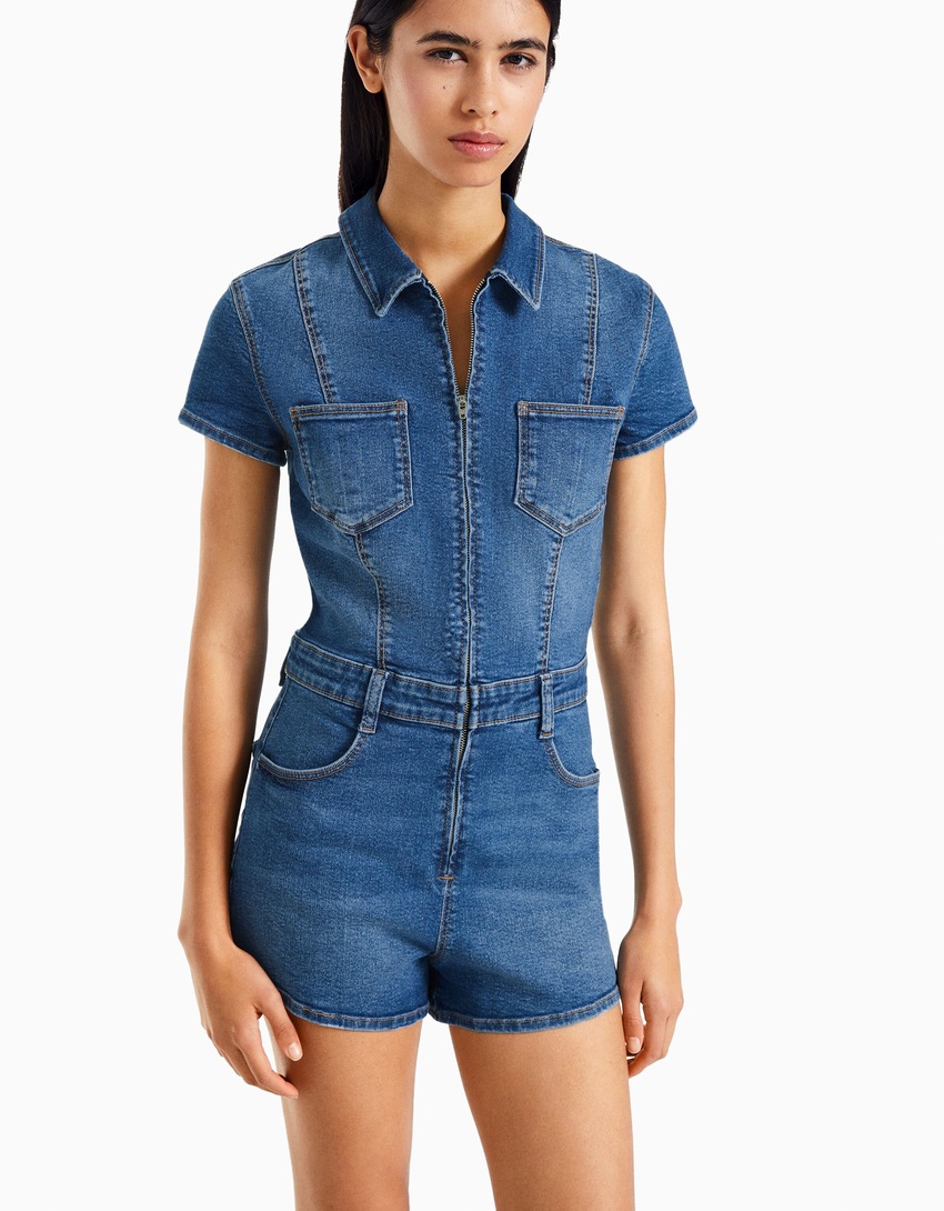 Macacão jeans com zíper