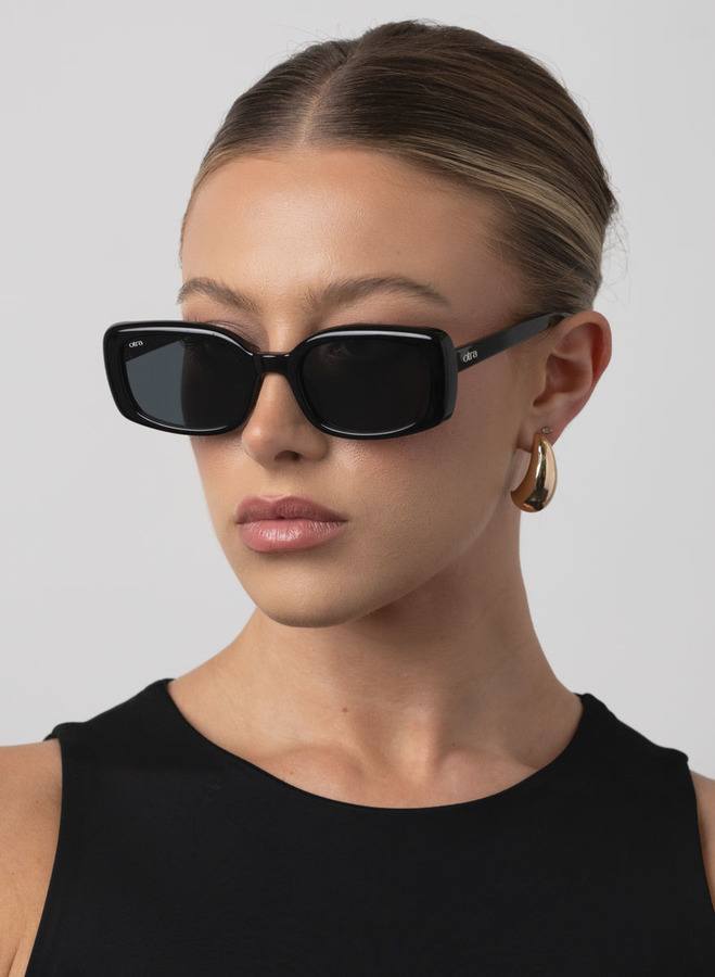 Otra Eyewear Daisy Black/Smoke
