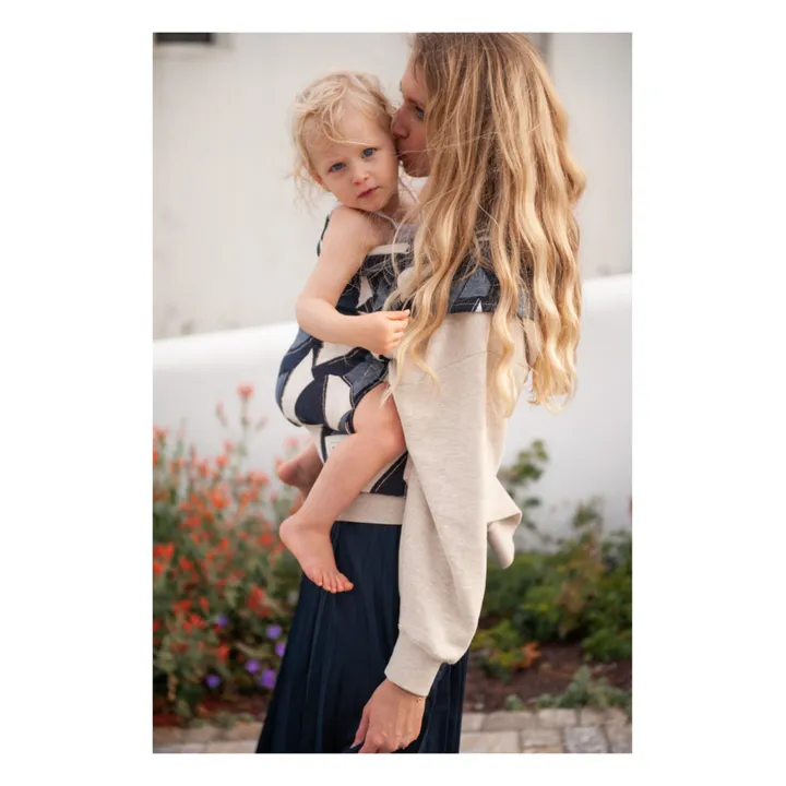 Mama Hangs Porte-bébé Carry & Bloom | Indigo