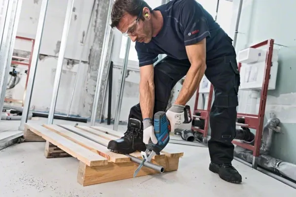 Bosch ACCuBAJONETSAV GSA 18 V-LI C SOLO L-BOXX - SOLO