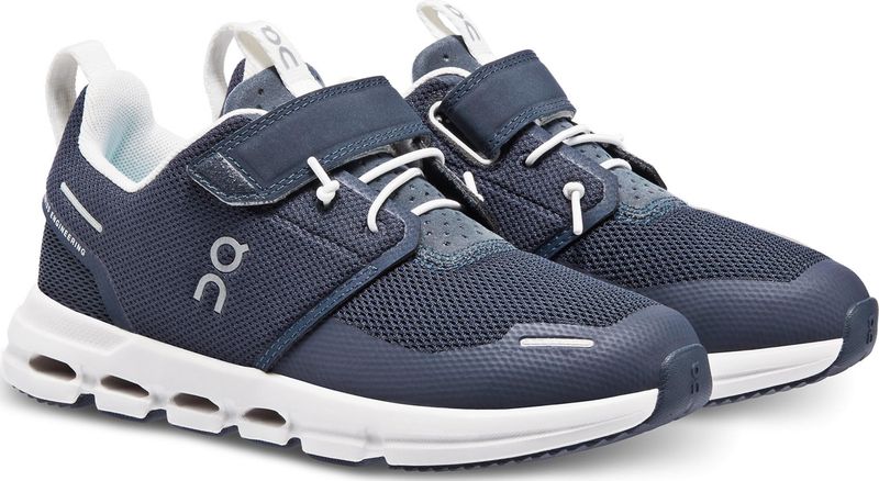 On Running - Cloud Play - Hardloopschoen - Midnight White - 100% Gerecycled Polyester