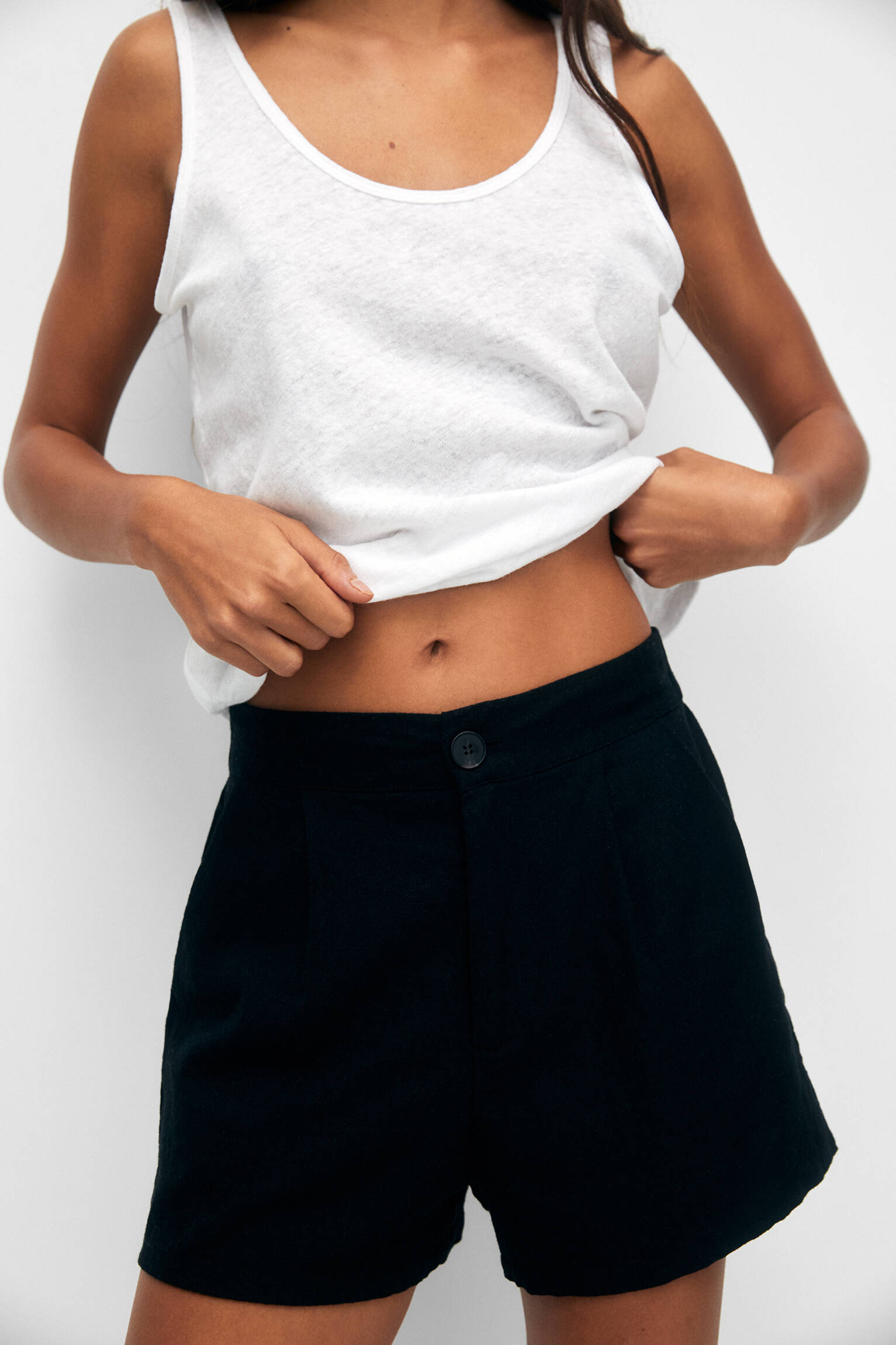 Shorts rústicos com botões - Preto